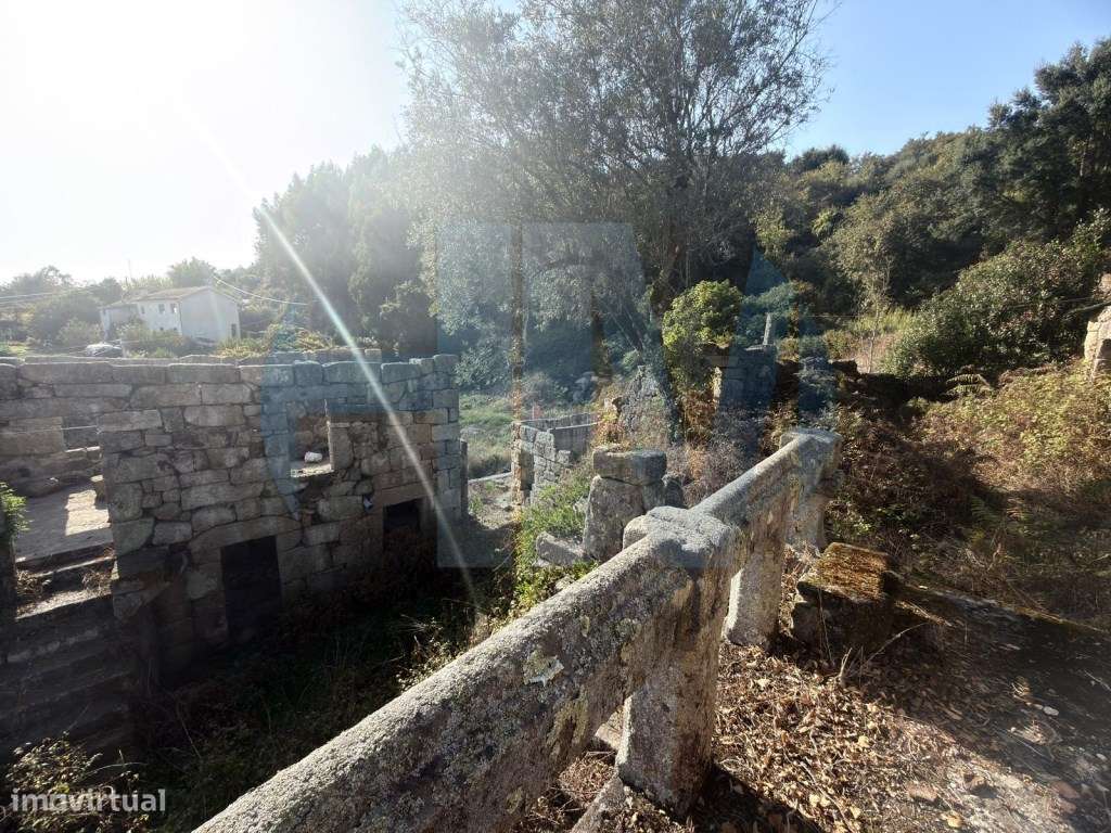 Quinta Histórica com Vista Deslumbrante sobre o Rio Tâmega-9