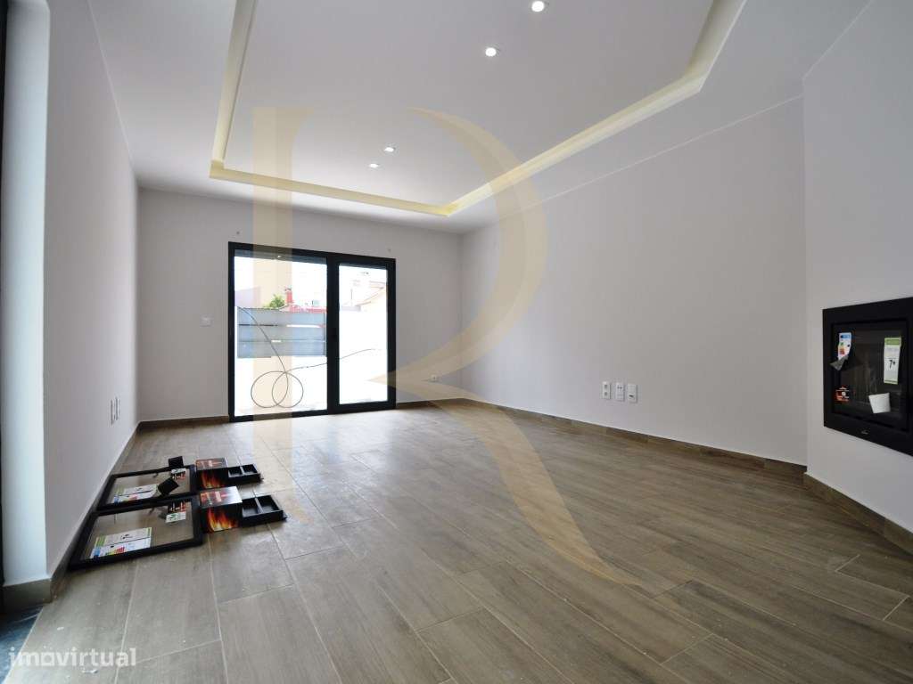 Moradia isolada térrea T4 nova com garagem e piscina na Quinta da M... - Grande imagem: 5/17