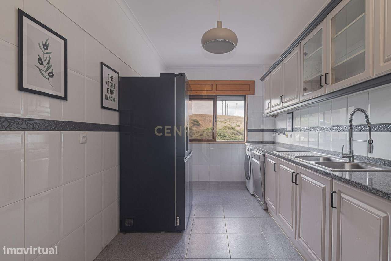 Apartamento T2 em Massamá, Sintra com Vista para a Montanha - Grande imagem: 5/14