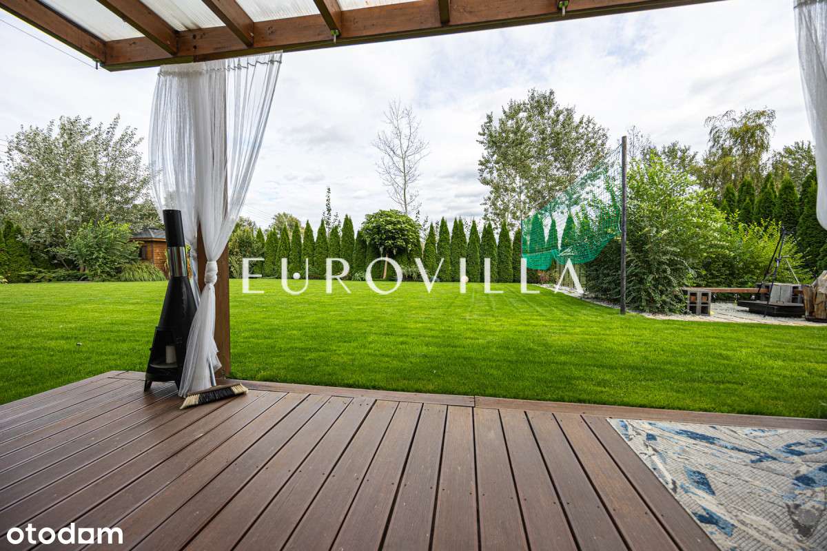 Duża działka, cicha okolica, komfortowy dom-5