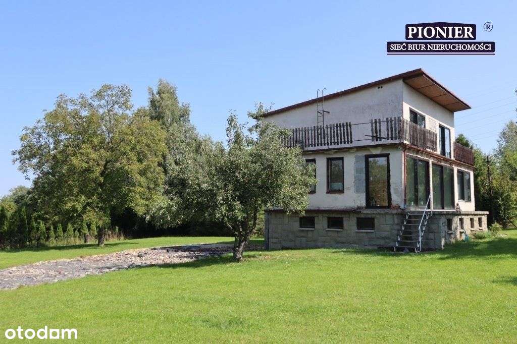 Dom do remontu w spokojnym miejscu-7