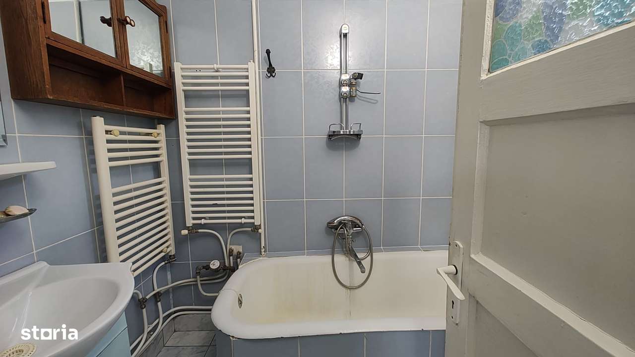 De vanzare apartament 2 camere,zona Petrom,str.Mihai Eminescu-7