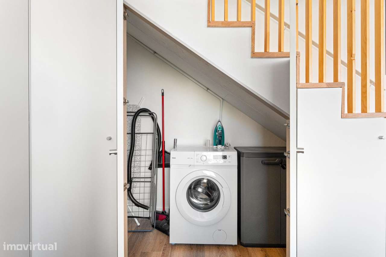 T1 Duplex com Terraço Novo na Rua do Bonjardim-3