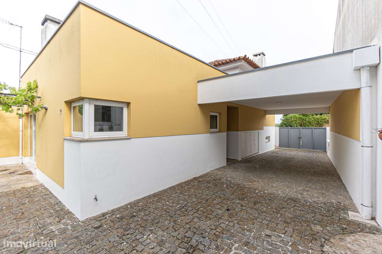 Moradia T3 de 4 Frentes, no centro Avanca( Estarreja),  lote de 360 m2-3