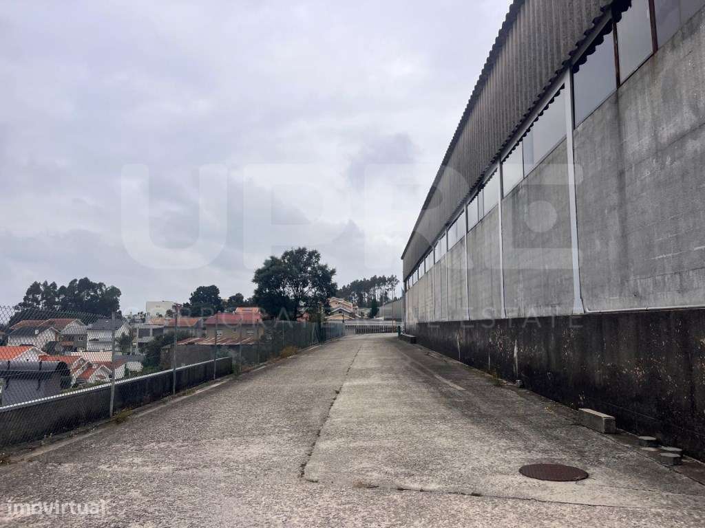 Armazém c/ pontes rolantes| VENDE | VN Gaia (Grijó)-25