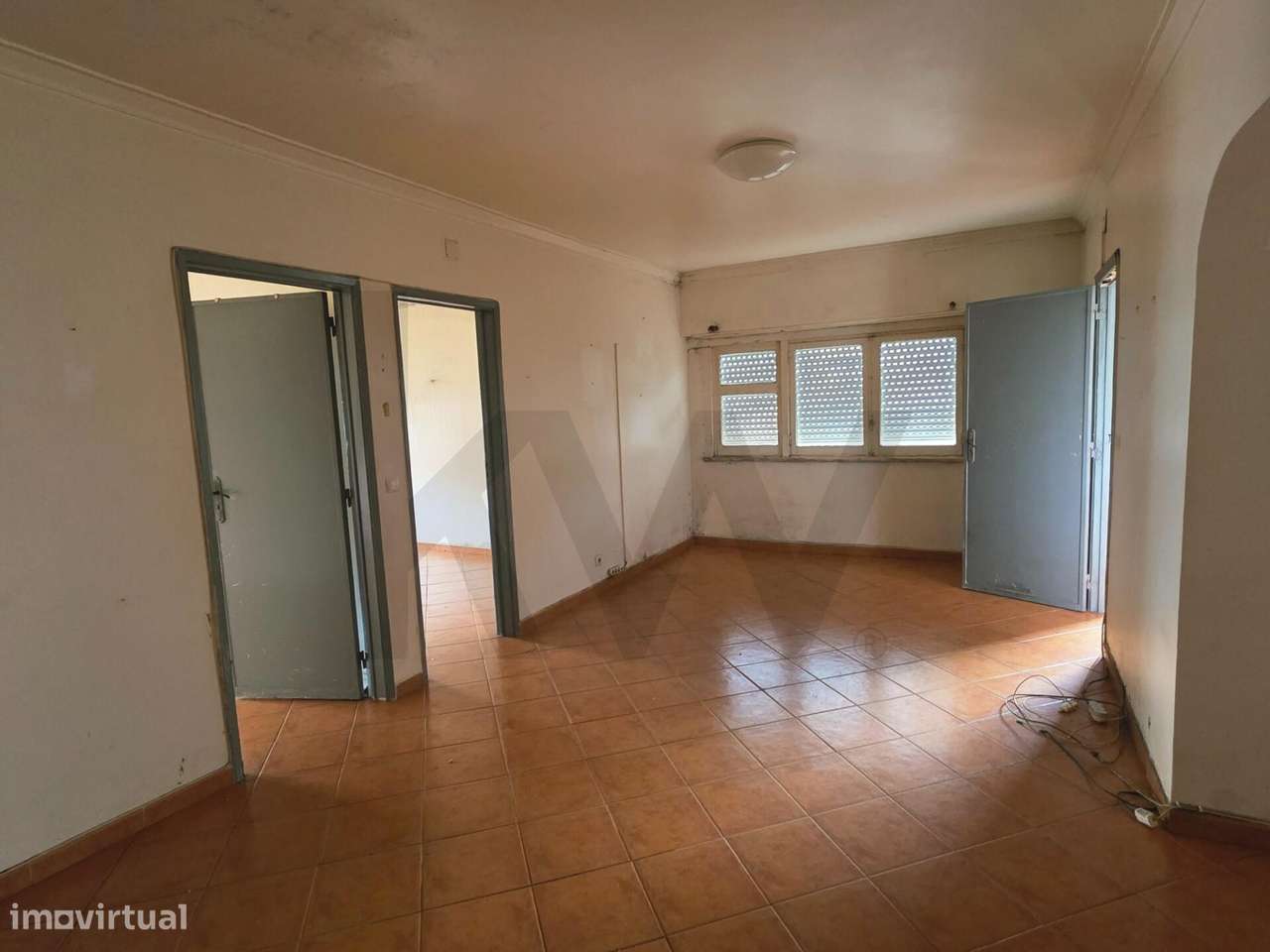 Moradia Bi familiar – Dois T3 Independentes | Porto Salvo-16