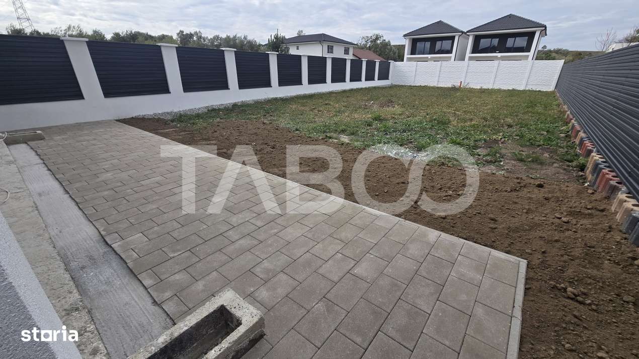 Casa de vanzare 380mp teren liber 4 camere 2 parcari Selimbar - Imagine principală: 3/17