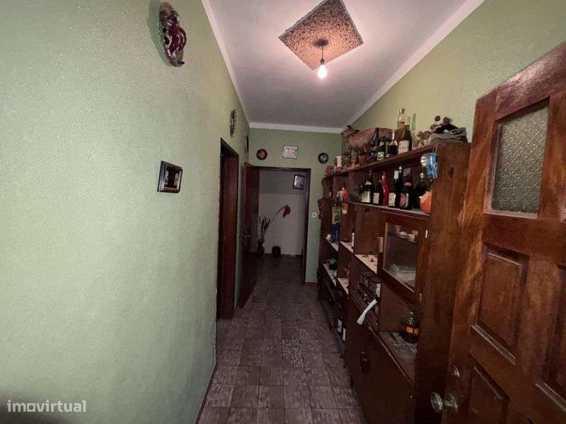 Casa com Restaurante + Vinha à Venda em Bragança – 2 andares, Garagem - Grande imagem: 4/12