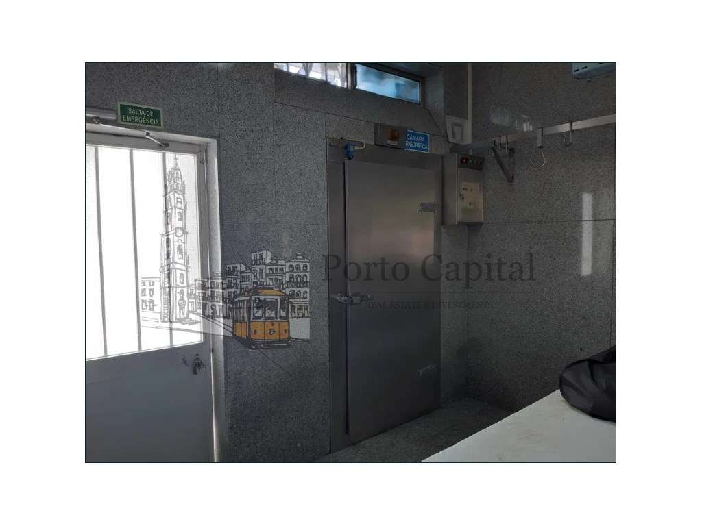 EXCELENTE TRESPASSE DE TALHO EM VILA NOVA DA TELHA - Grande imagem: 3/20