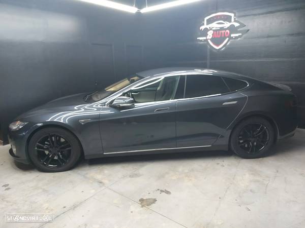 Tesla Model S 85 - 5