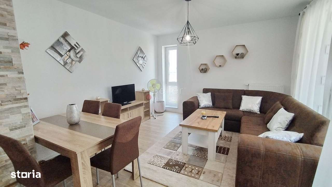 Priveliste Deosebita Cartier Kasper Coresi - Imagine principală: 2/16