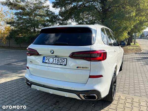 BMW X5 M M50i - 3