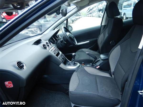 Usa stanga fata Peugeot 308 2007 Hatchback 1.6 HDI - 6