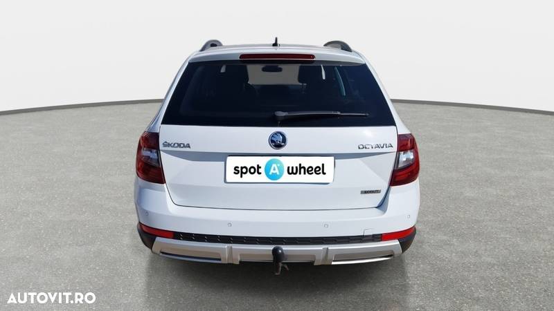 Skoda Octavia Combi Diesel 2.0 TDI 4X4 DSG Scout - 6