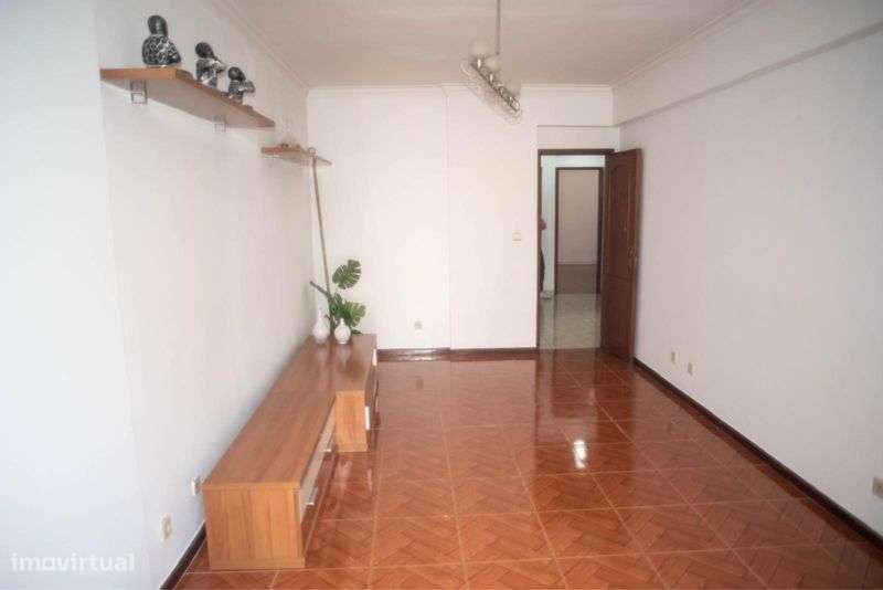 Apartamento T2 Monte Abrão - Grande imagem: 5/11