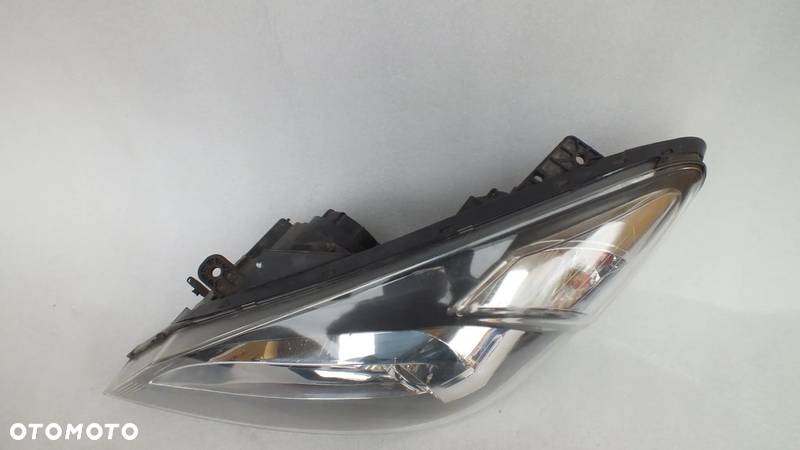 Lampa przednia lewa Kia Ceed I lift - 2