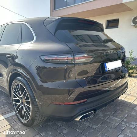 Porsche Cayenne - 17