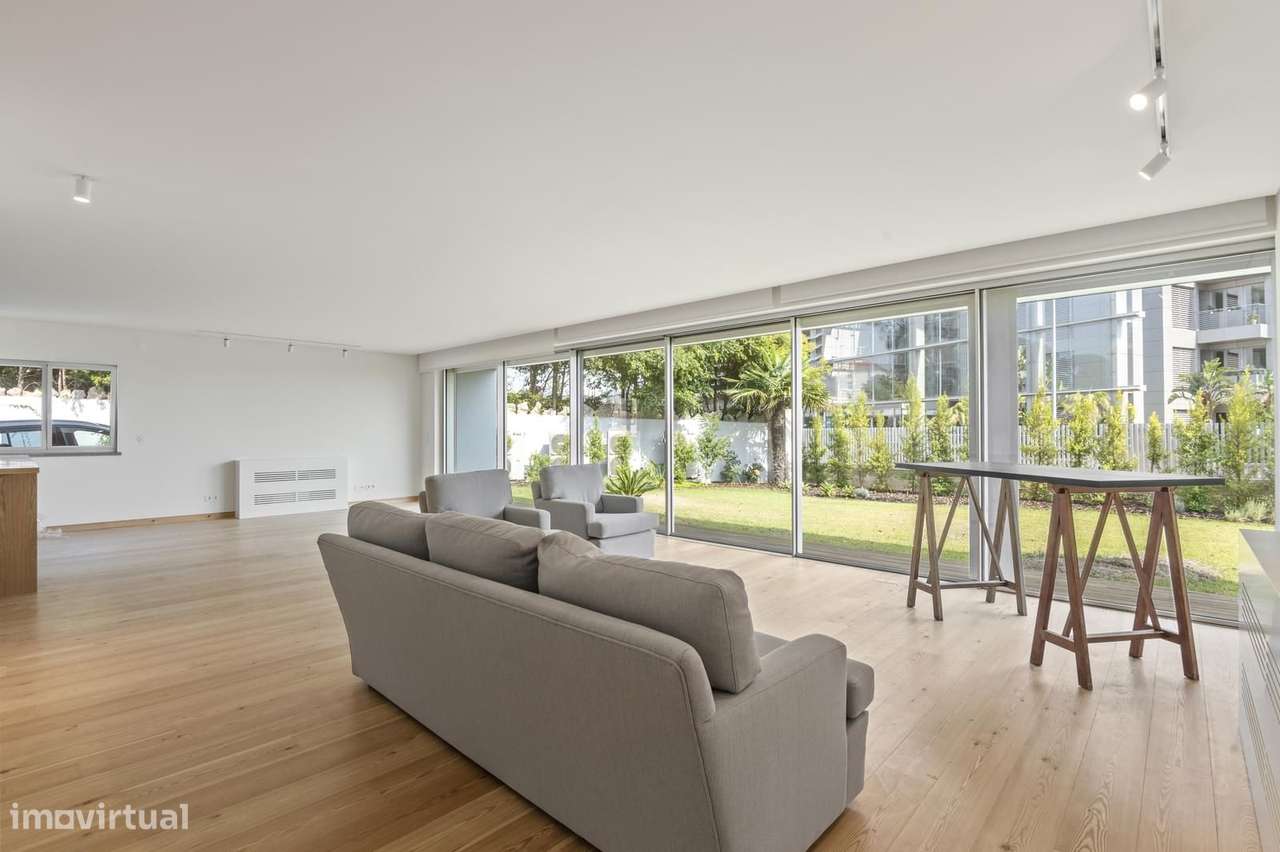 Apartamento T2 com piscina, Monte Estoril, Cascais - Grande imagem: 4/36