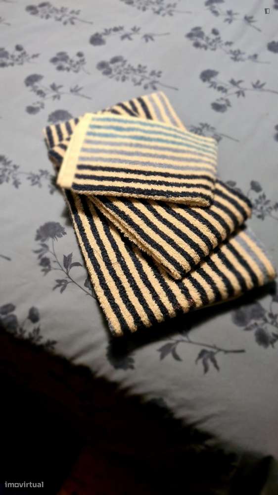 Quarto - localizado em Santos Lisbon - Grande imagem: 5/21