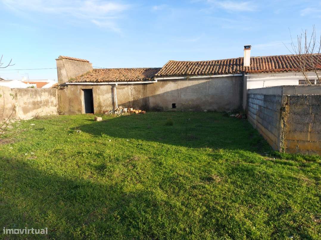 Moradia Isolada T4 (em ruinas) - Pedrogão do Alentejo-11