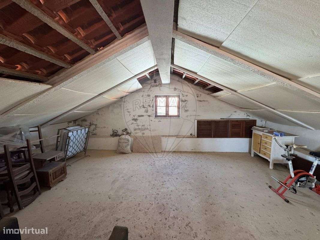 Moradia T2 para venda-24