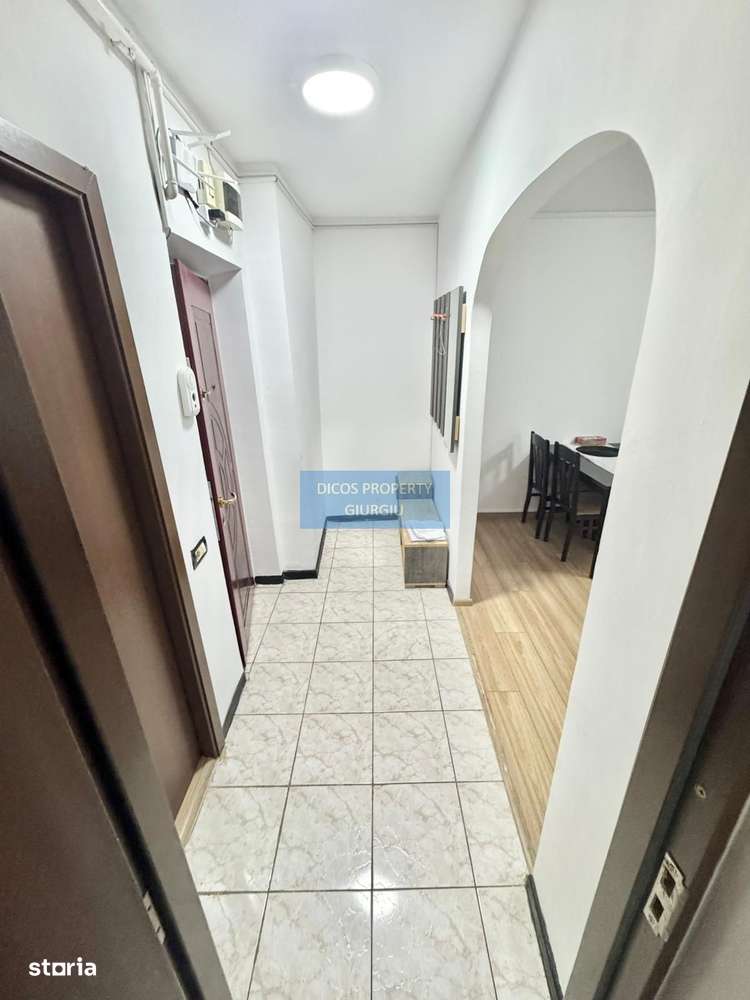 Apartament 3 camere, central - Imagine principală: 4/16