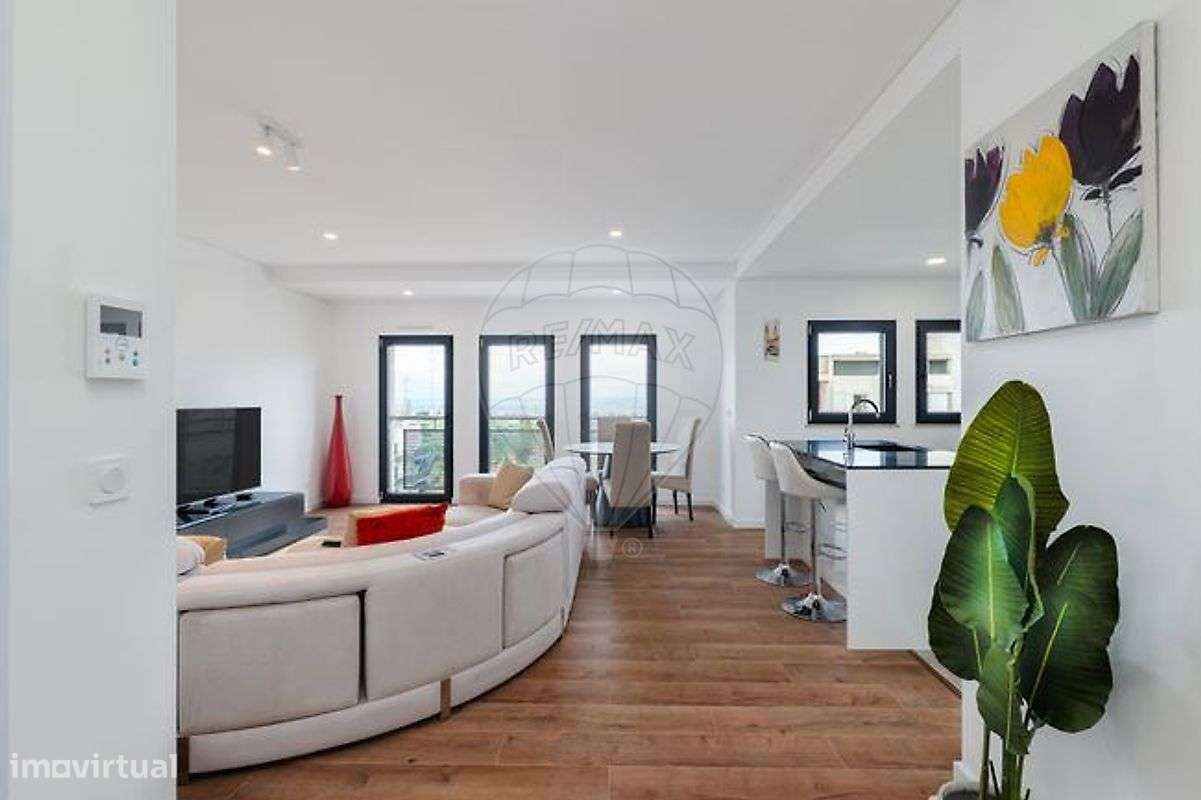 Apartamento T3 para arrendamento - Grande imagem: 2/27