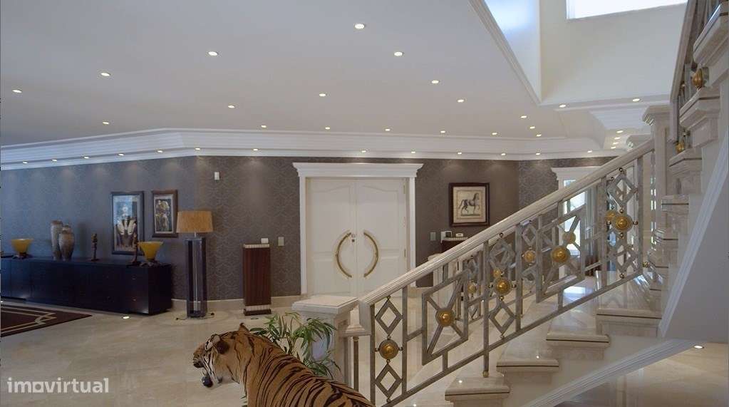 Villa exclusiva com vista para a serra de Sintra - Várzea de Sintra, S-27