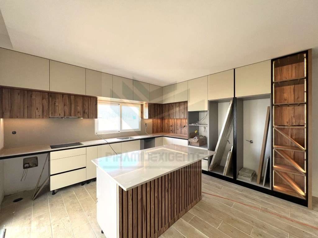 Moradia Isolada Urbanização Nova, 2 min. do Centro Moita-3