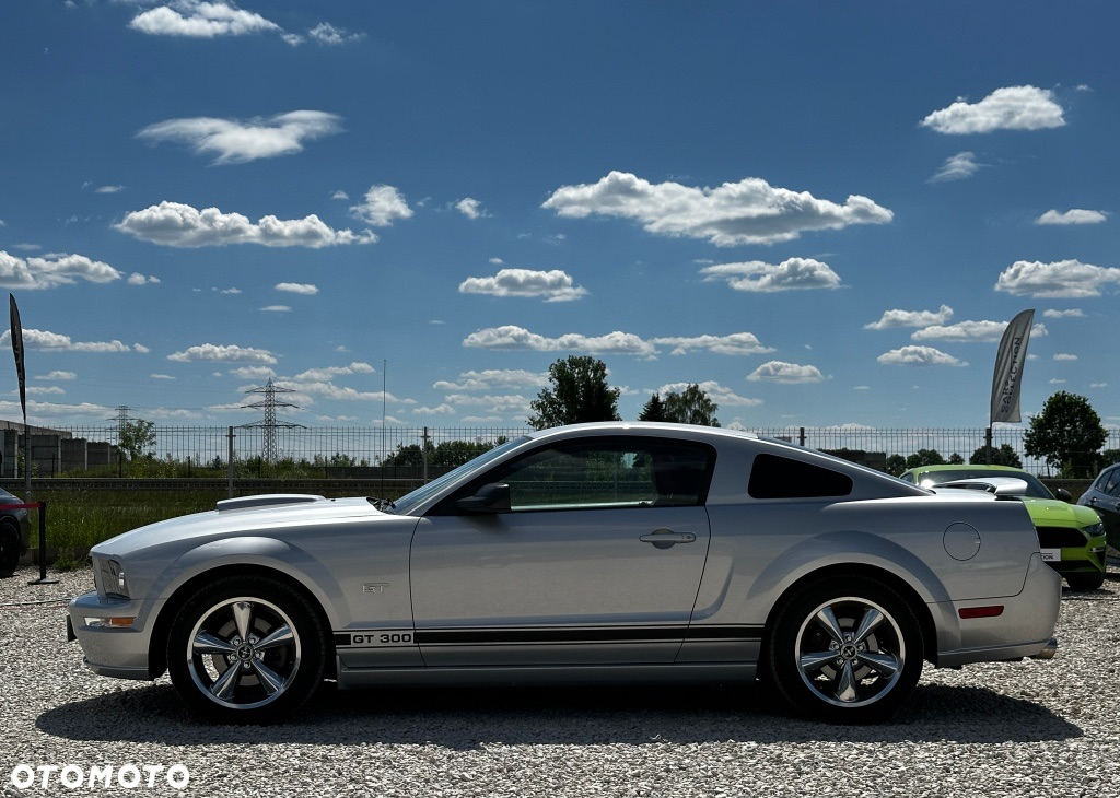 Ford Mustang - 7