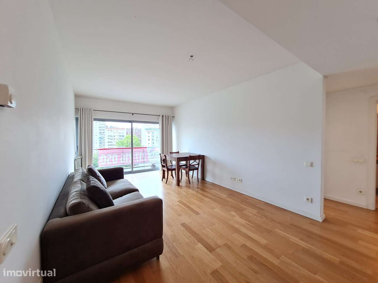 T1 Laranjeiras / Metro - Grande imagem: 2/10