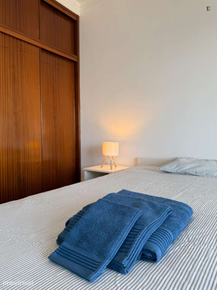 Quarto - localizado em Almada Lisbon - Grande imagem: 4/7