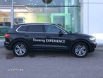 Volkswagen Touareg - 2