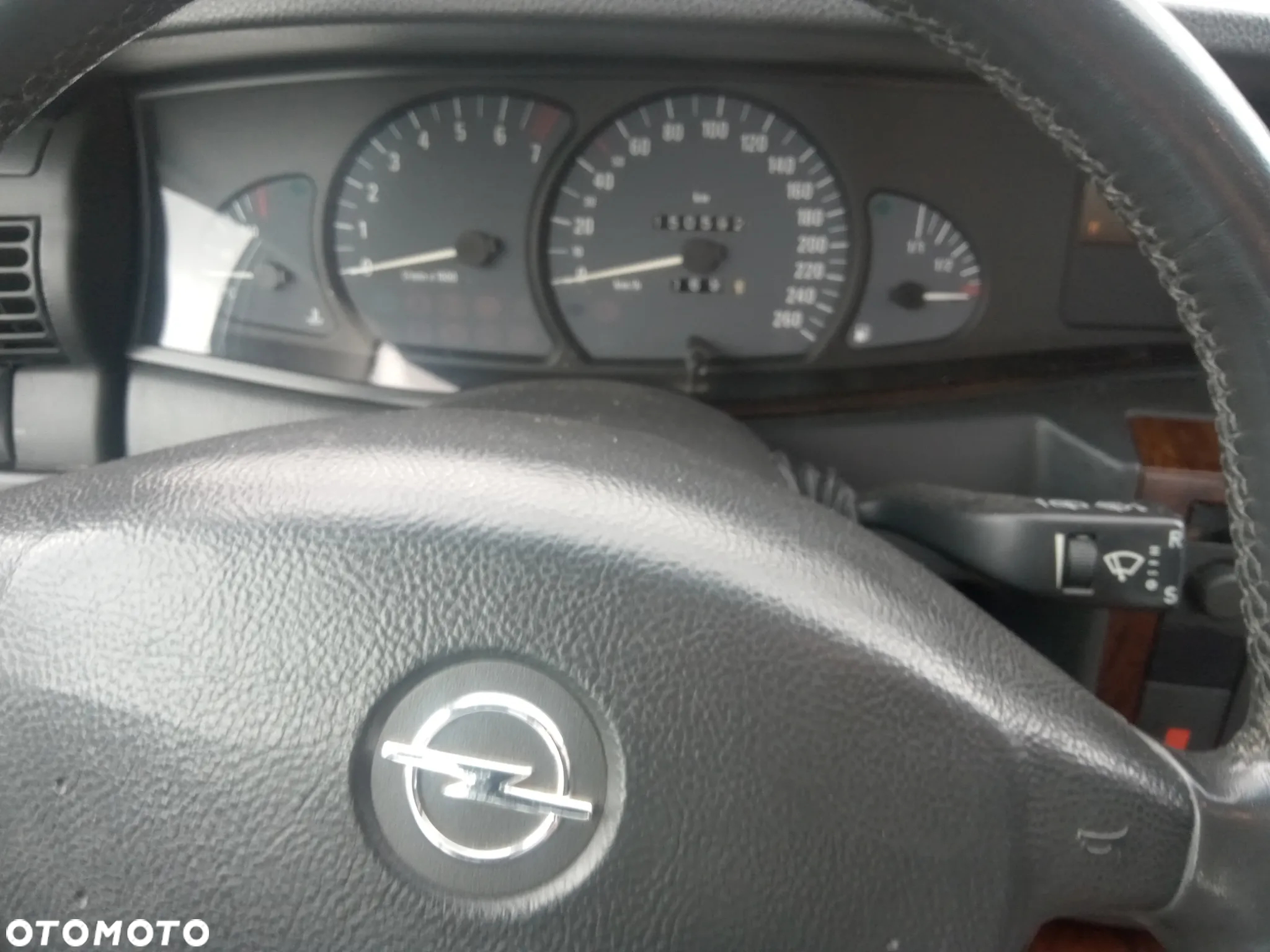 Opel omega 2.5 V6 benzyna automat 150 tys km silnik skrzynia maska zderzaki drzwi lampy fotele - 3