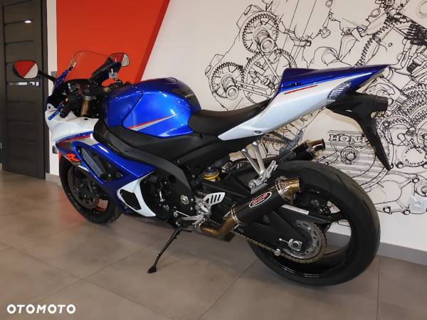 Suzuki GSX-R - 30