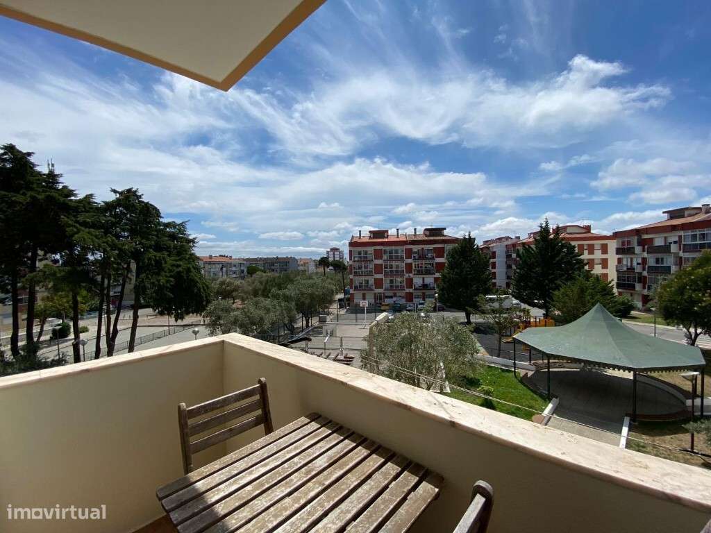 Apartamento T1 para venda em Mem Martins-6