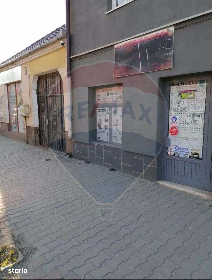 Spațiu comercial de 72mp de vânzare în zona cu trafic intens - Imagine principală: 3/8