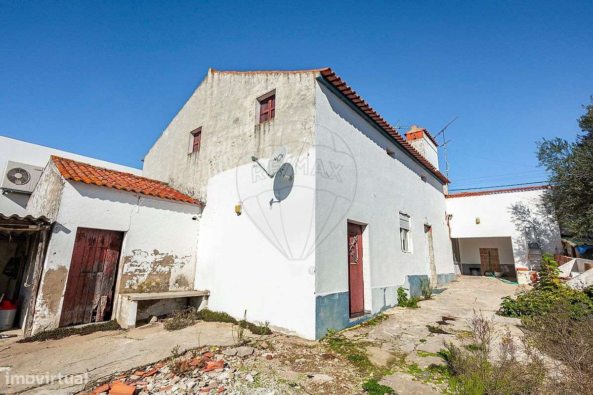 Moradia T4 para venda-10