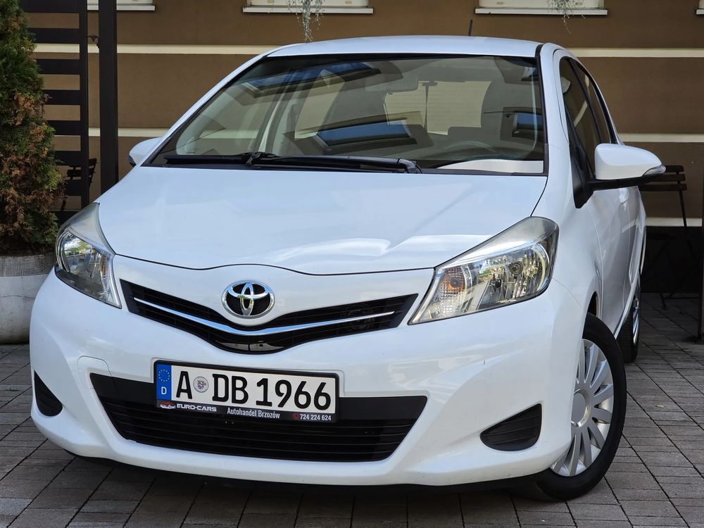 Toyota Yaris III (2011-2019) 1.33 Luna 2013