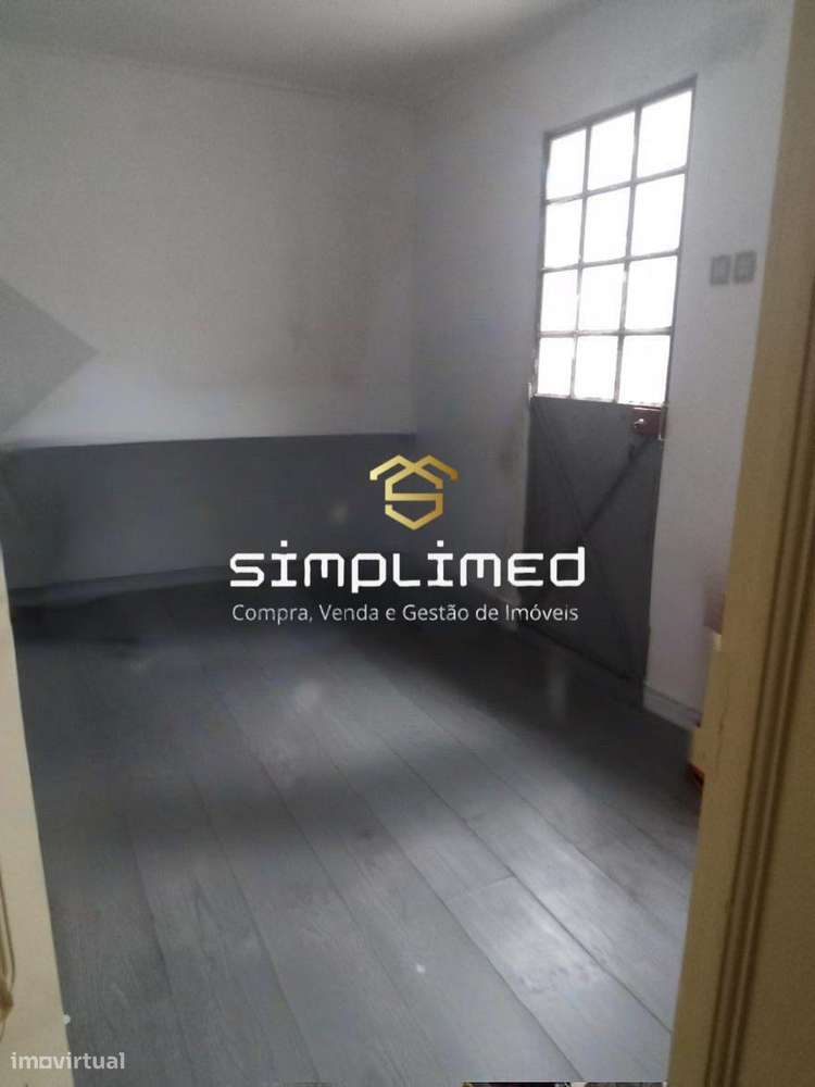 Moradia T2 localizada em Tomar com Logradouro-4