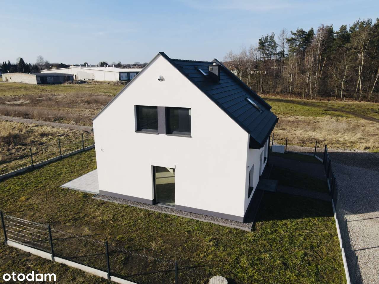 Nowoczesny dom, pompa ciepła, rekuperacja, gotowy do sprzedaży-1