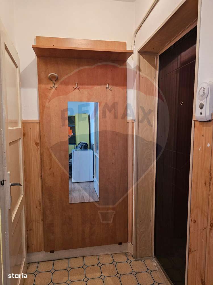 Garsoniera -Versatilitate Excelenta pe Calea Bucuresti, Brasov-7