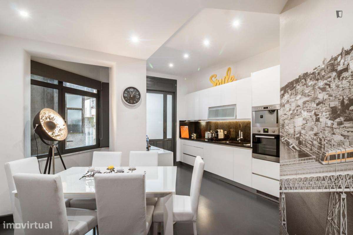 Apartamento com 3 quartos - localizado em Santo Ildefonso Porto - Grande imagem: 5/9