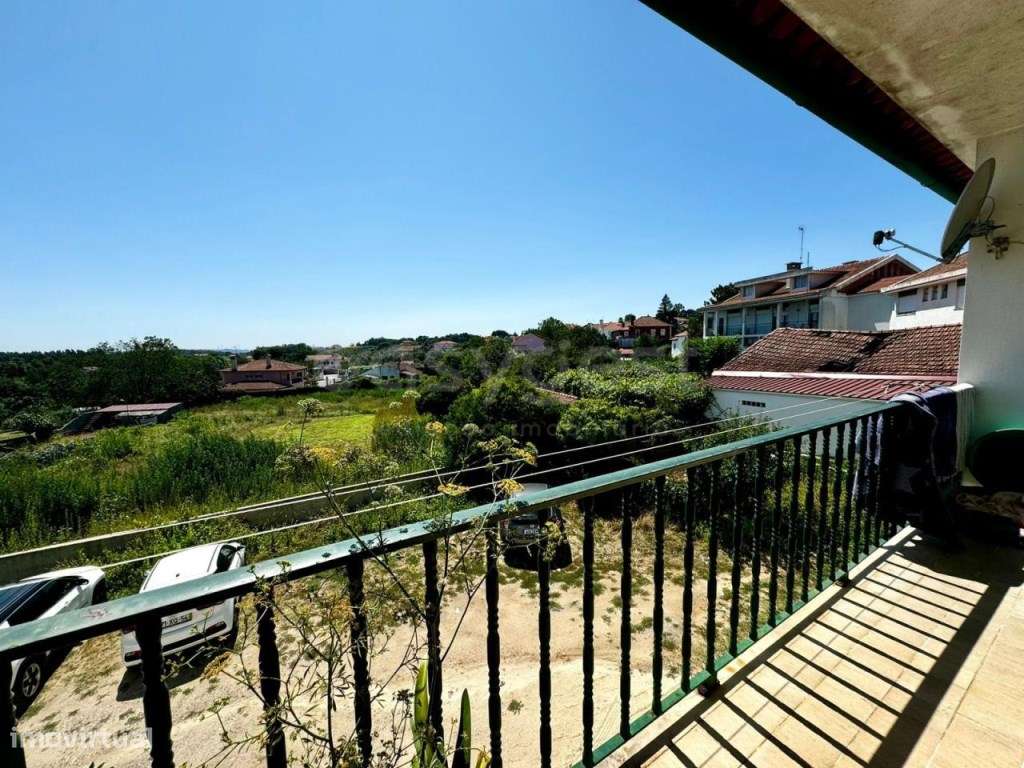 Apartamento T2 com ótimas áreas no centro de Figueiró dos Vinhos - Grande imagem: 3/8