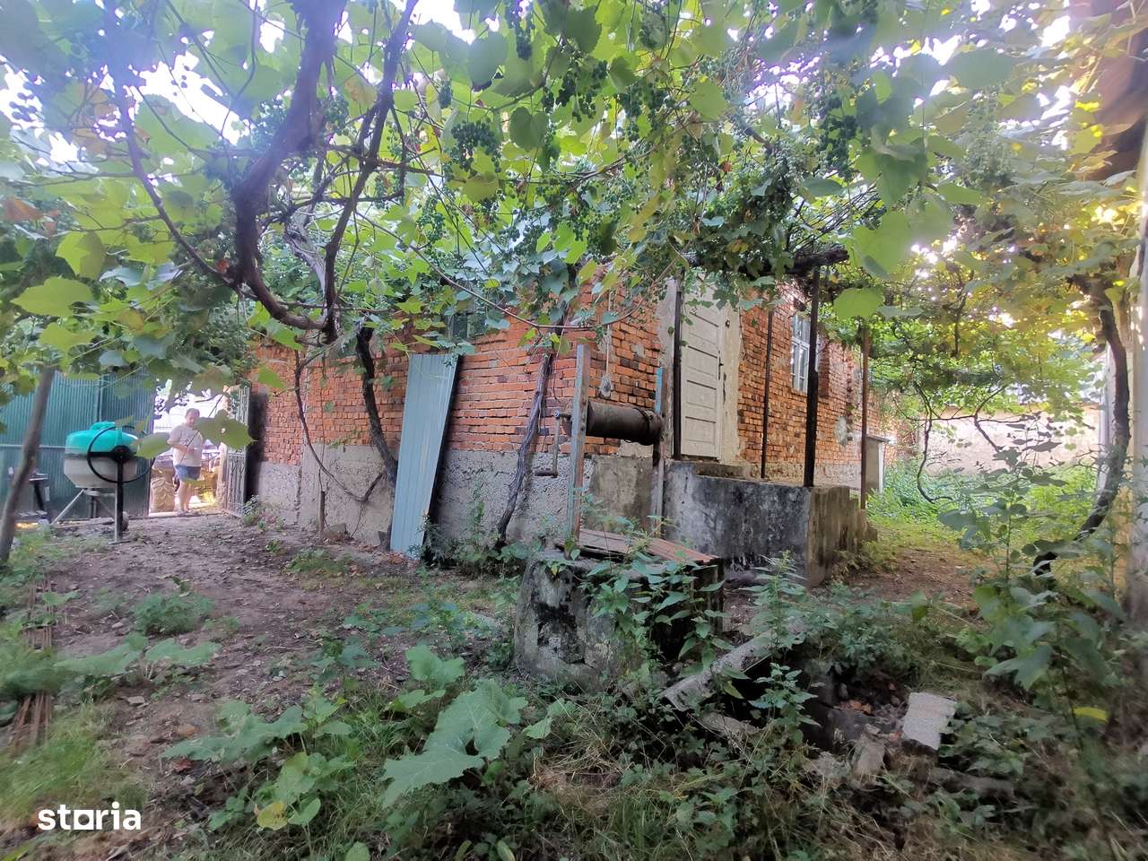 Casă de vânzare, 3 camere, teren 1356mp, zonă frumoasă - Imagine principală: 5/18