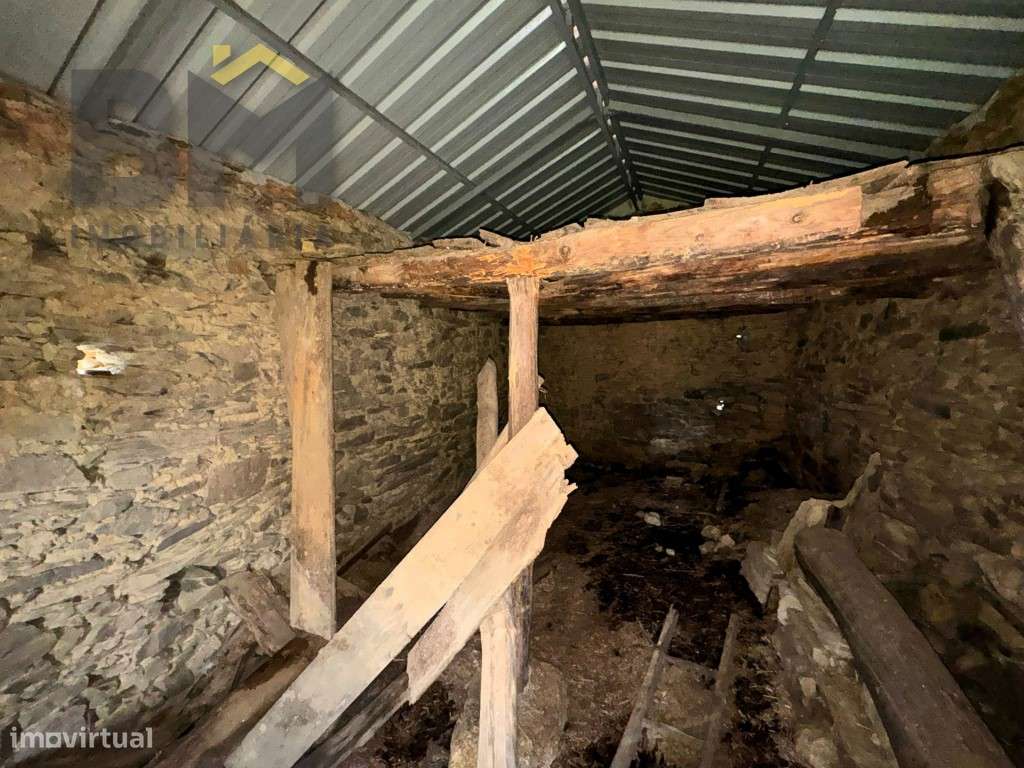 Quinta com 4.920m2 para venda em Salgueiro do Campo! - Grande imagem: 4/11