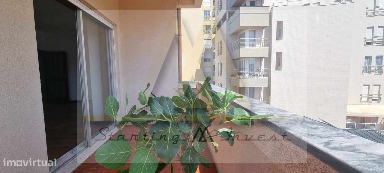 T3 na Avenida Santos Graça na Póvoa de Varzim - Grande imagem: 4/19