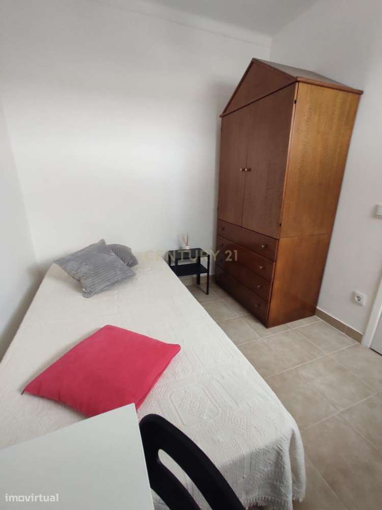 Apartamento T1+1 -  Rio Maior-6