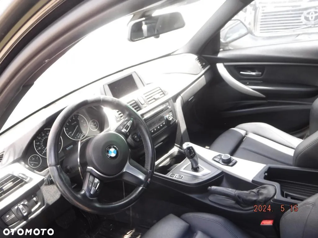 BMW Seria 3 320i xDrive - 18