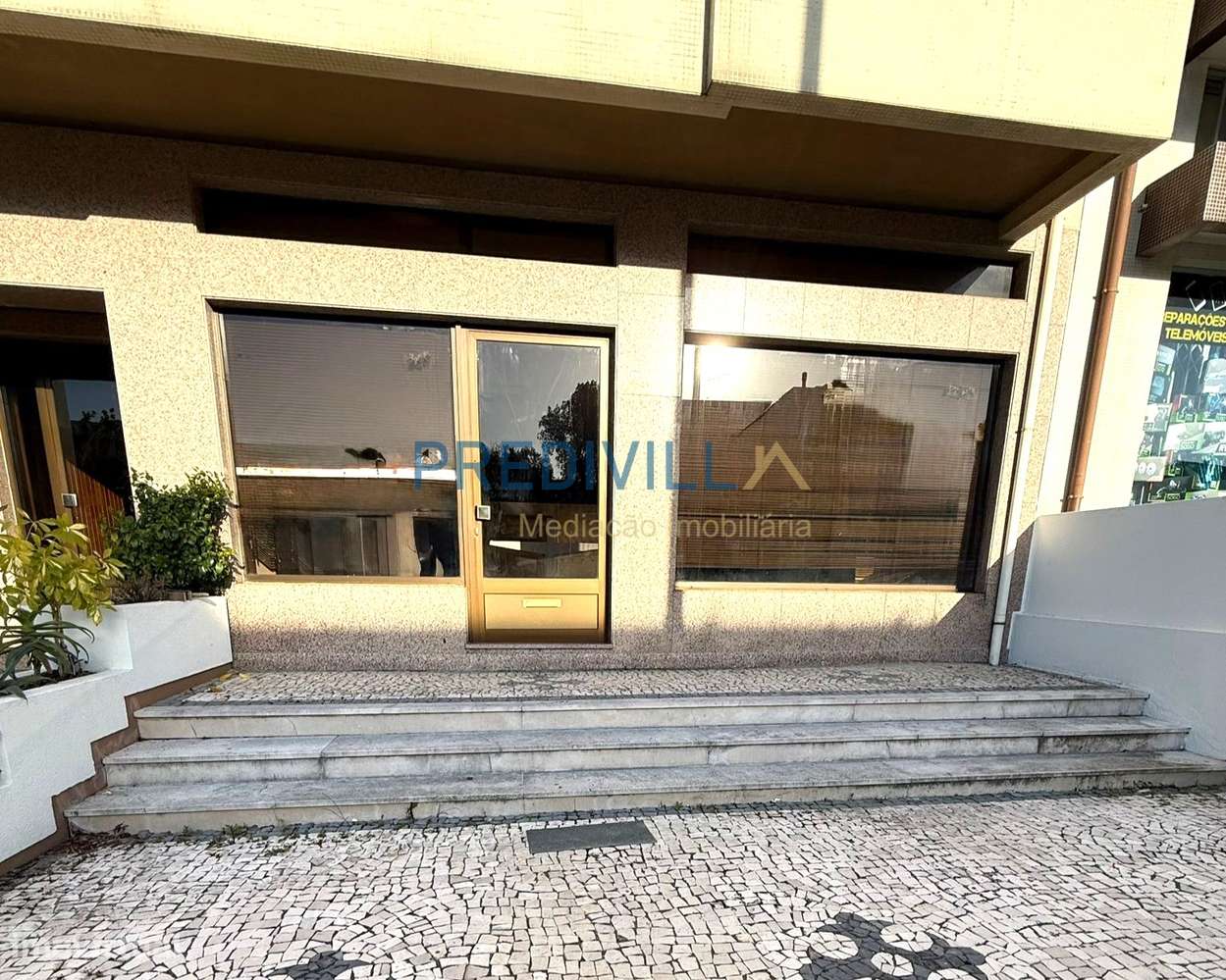 Loja  Venda em Cidade da Maia,Maia-12